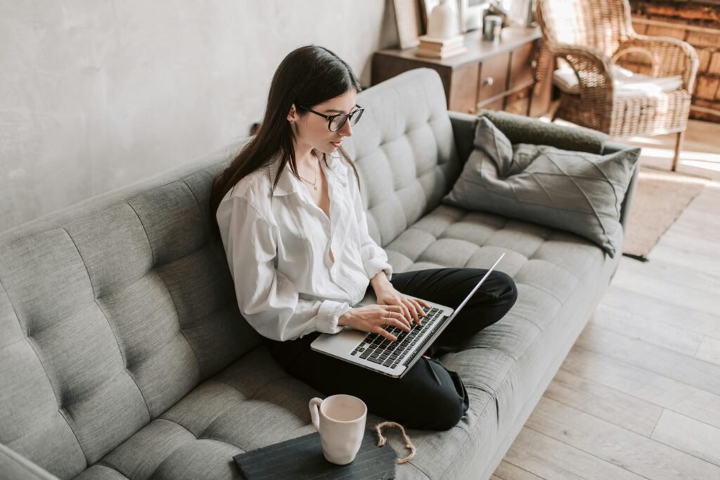 10 Tips for a Successful Online Business in 2025